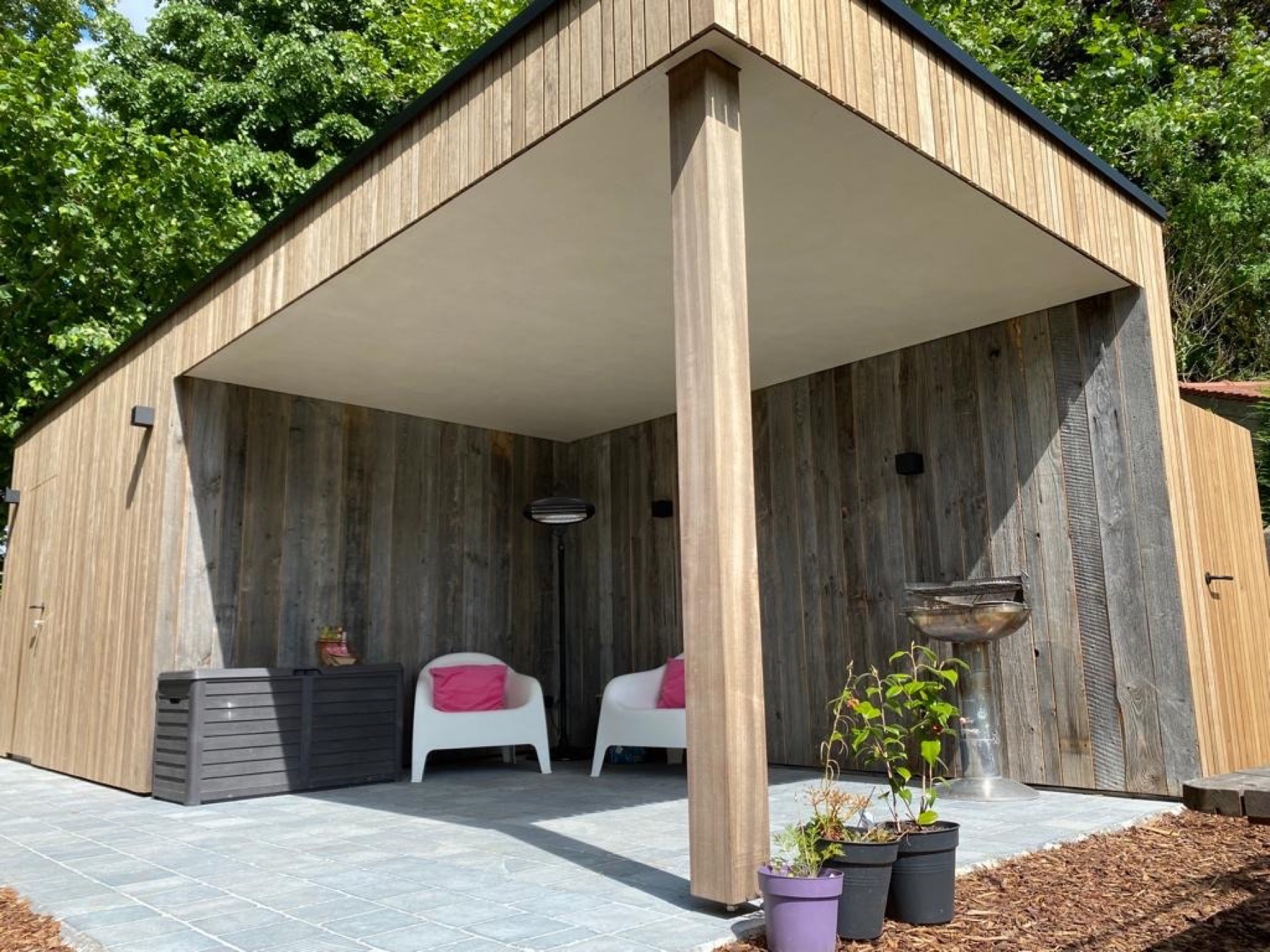 Bijgebouwen, carports & poolhouses