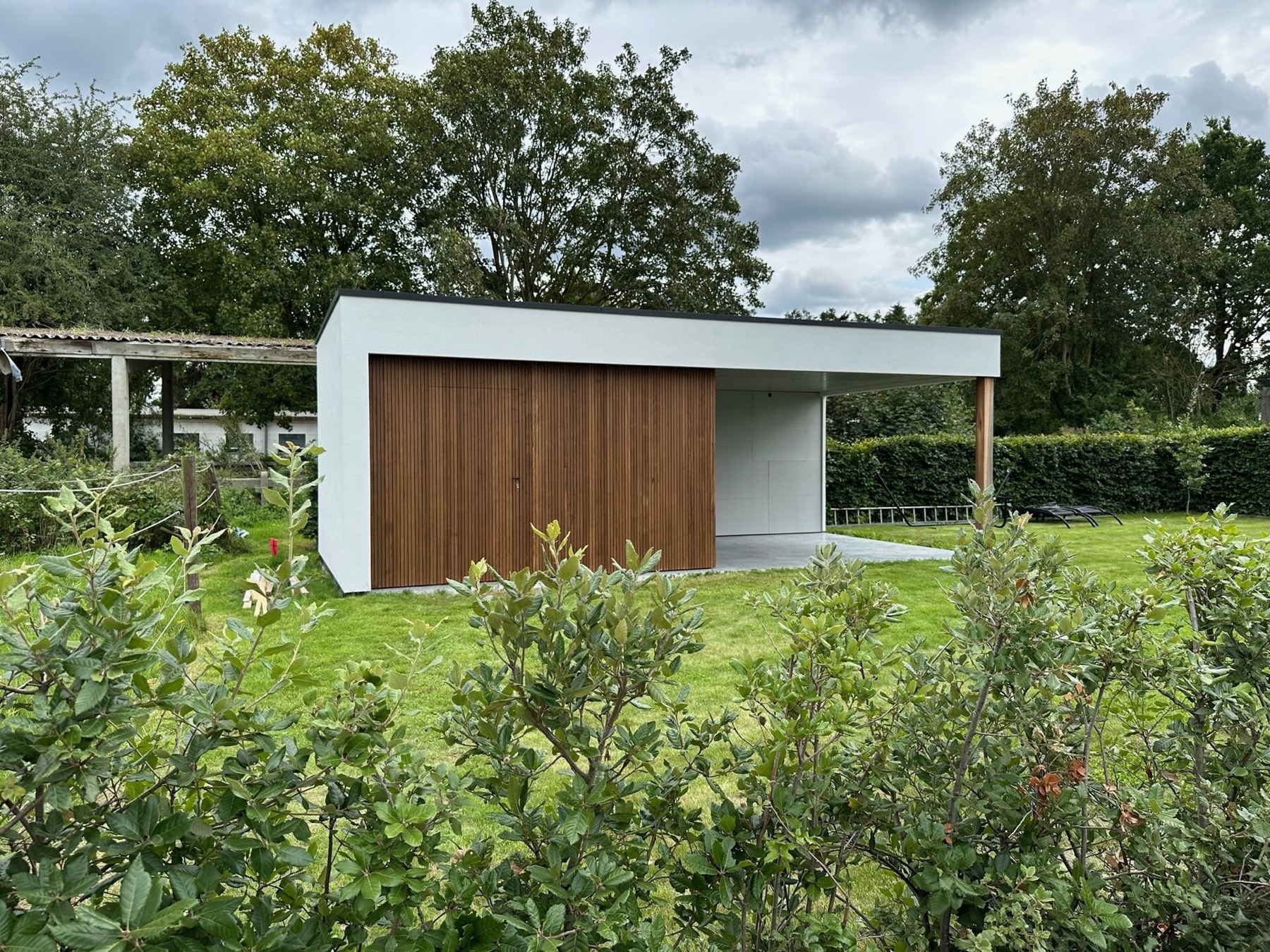 Poolhouse met loungezone — Wetteren